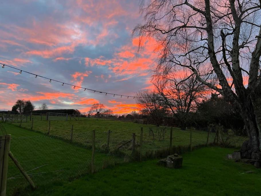 Beautiful 2 Bed Oast - 15 Acre Farm - Tunbridge Wells Villa Exterior foto